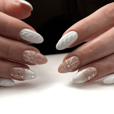 nail art with winter theme