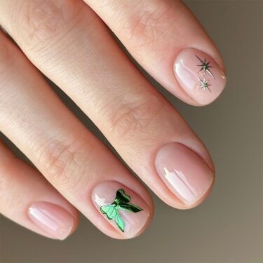 green bow nail art