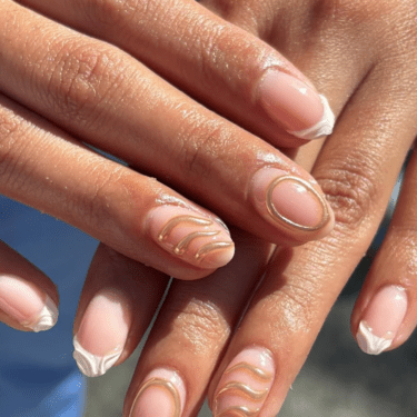 gold accent nails