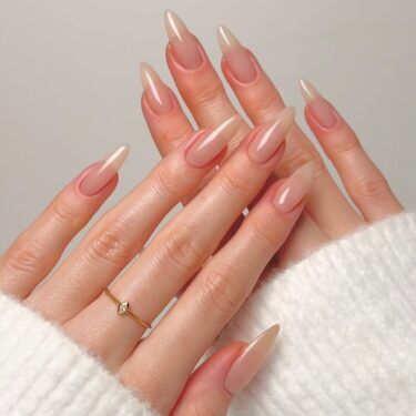 A natural manicure with long nails