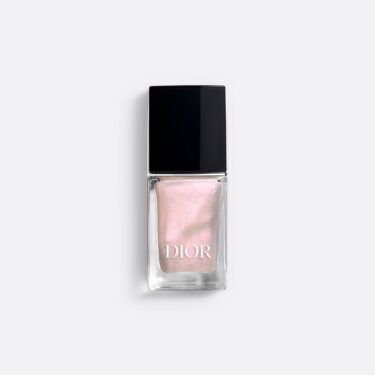 Dior nail polish in Montaigne