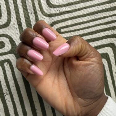 Baby pink short coffin nails