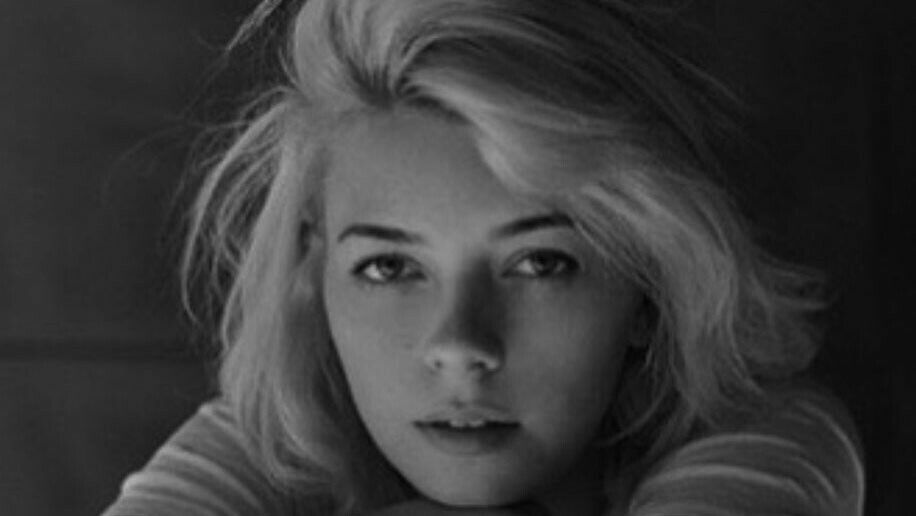 the-monroe-bob-has-officially-entered-the-bob-chatroom-newbeauty