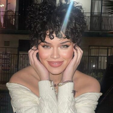 Curly Pixie