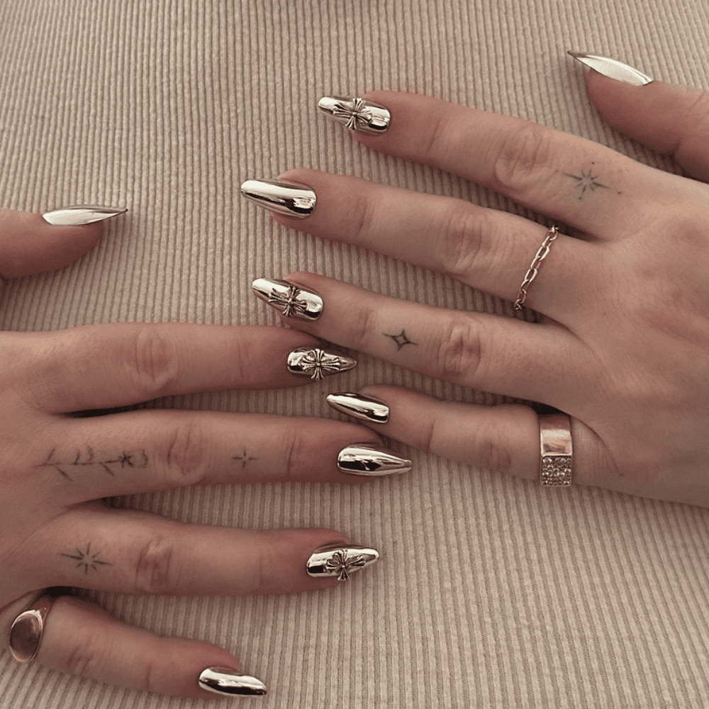 Mirror Chrome Drip Reflection Nails