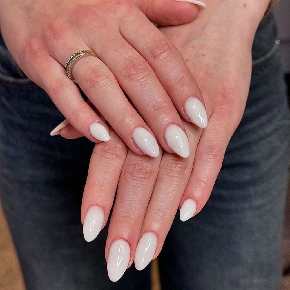 white almond shaped nails