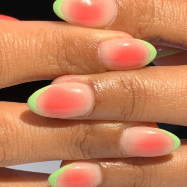 aura matcha nails