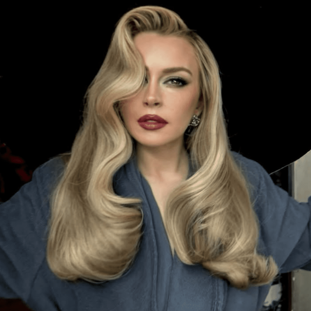 Lindsay Lohan with hair by @dimitrishair, wig @whatwigs