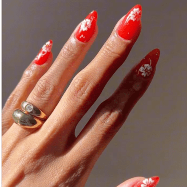 beachy nails by @overglowedit