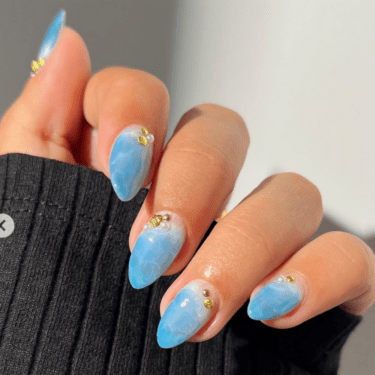 beachy nails by. @samrosenails