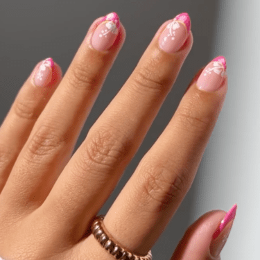 beachy nails by IG: @samrosenails