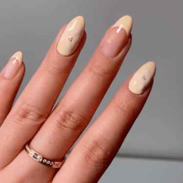 Beachy Nails Convey the Tropical Trip to Your Mani