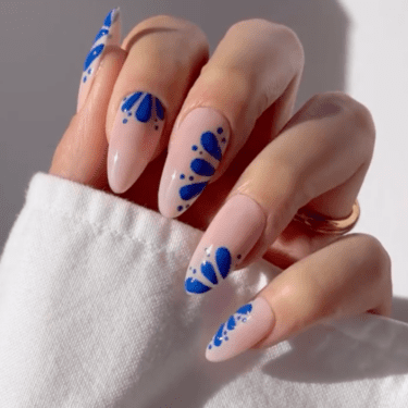 ceramic nails by @disseynails