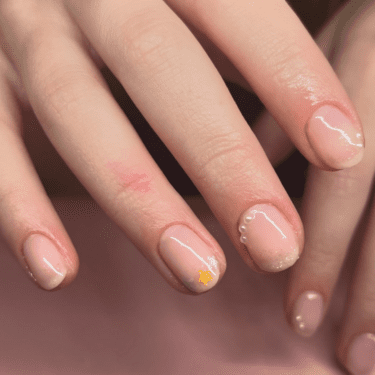 nude nail art by IG: @paninipress_nails