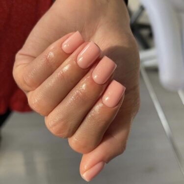 glazed peach nails