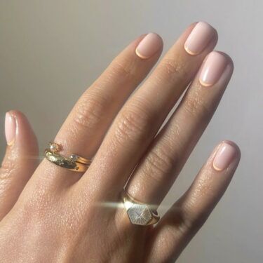 reverse peach french manicure