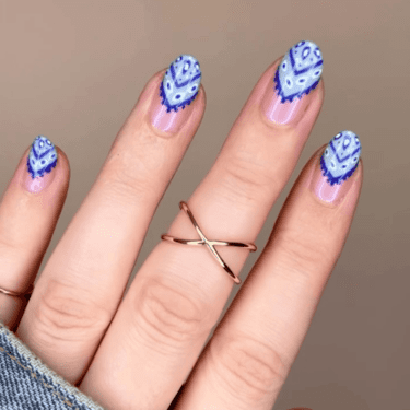 Bandana tip nail art