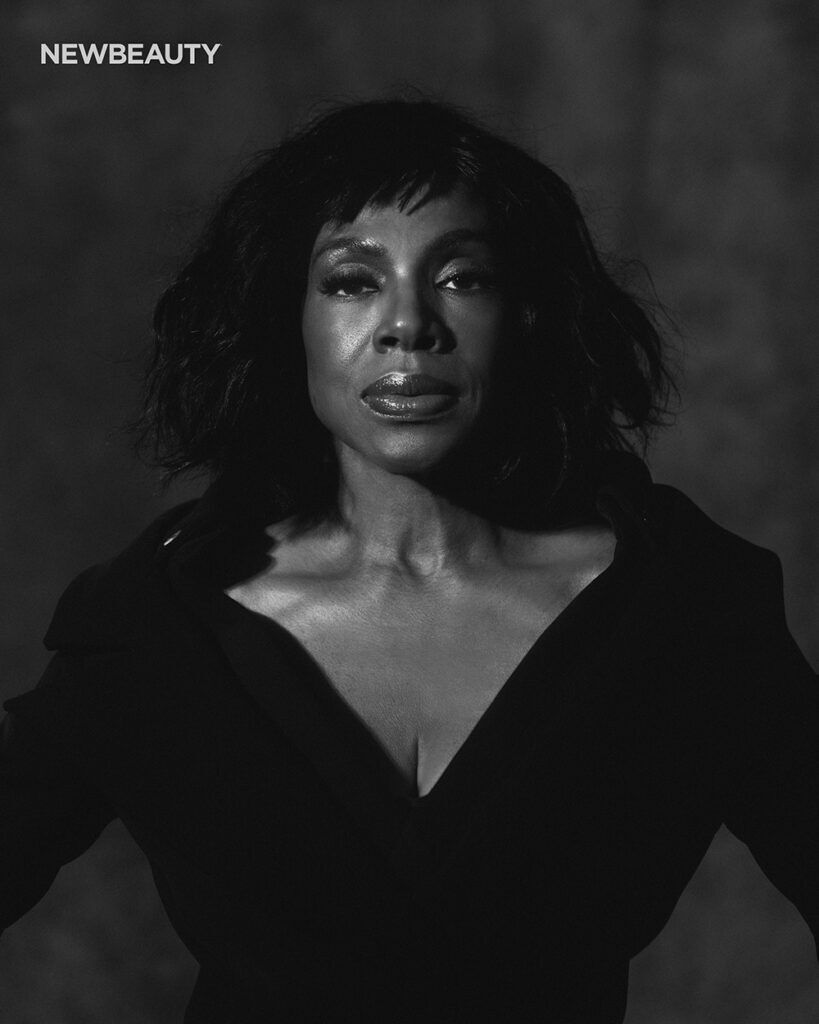 Sheryl Lee Ralph Black and White