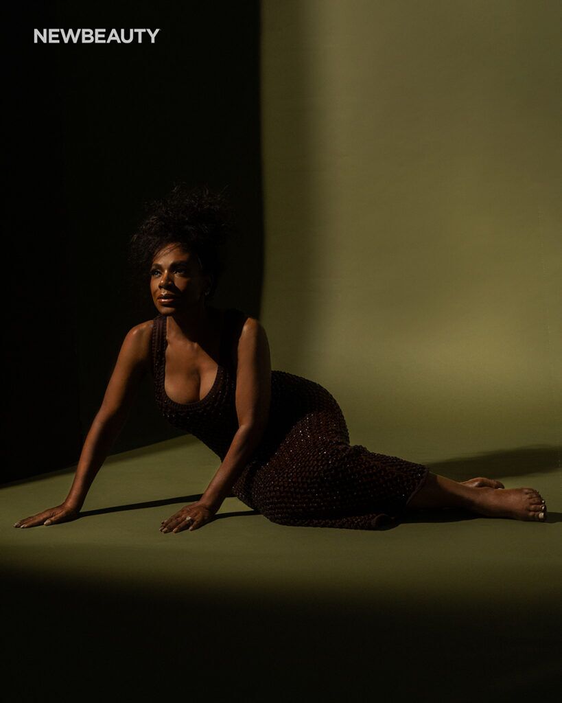 Sheryl Lee Ralph brown dress