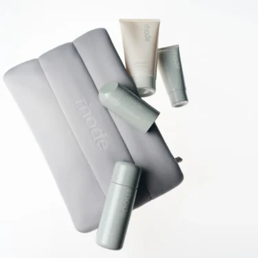 Bethenny Frankel Dishes Her Prime Magnificence Vacation Items 8 The Rhode Kit