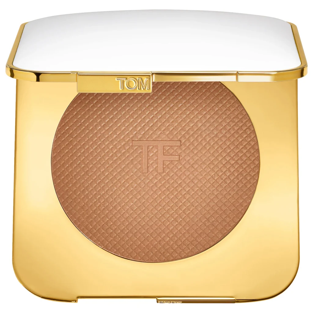 How one can Apply Bronzer the Proper Approach, Based on Professionals