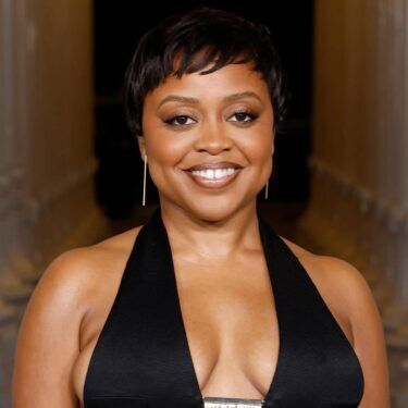 Quinta Brunson cropped pixie haircut