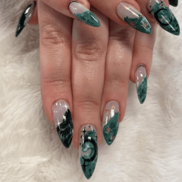 quartz nails by @mjramirez88