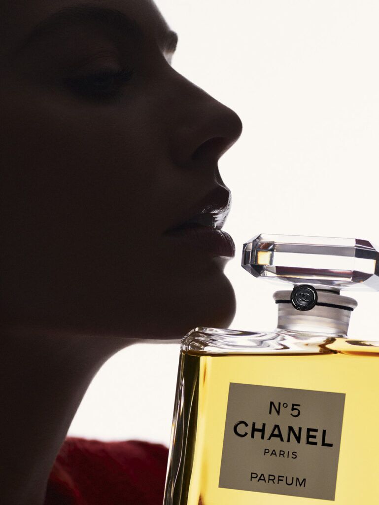 Margot Robbie and Chanel No 5 eau de parfum